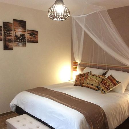 L'Orme Des Voyageurs Bed & Breakfast Boutigny ภายนอก รูปภาพ