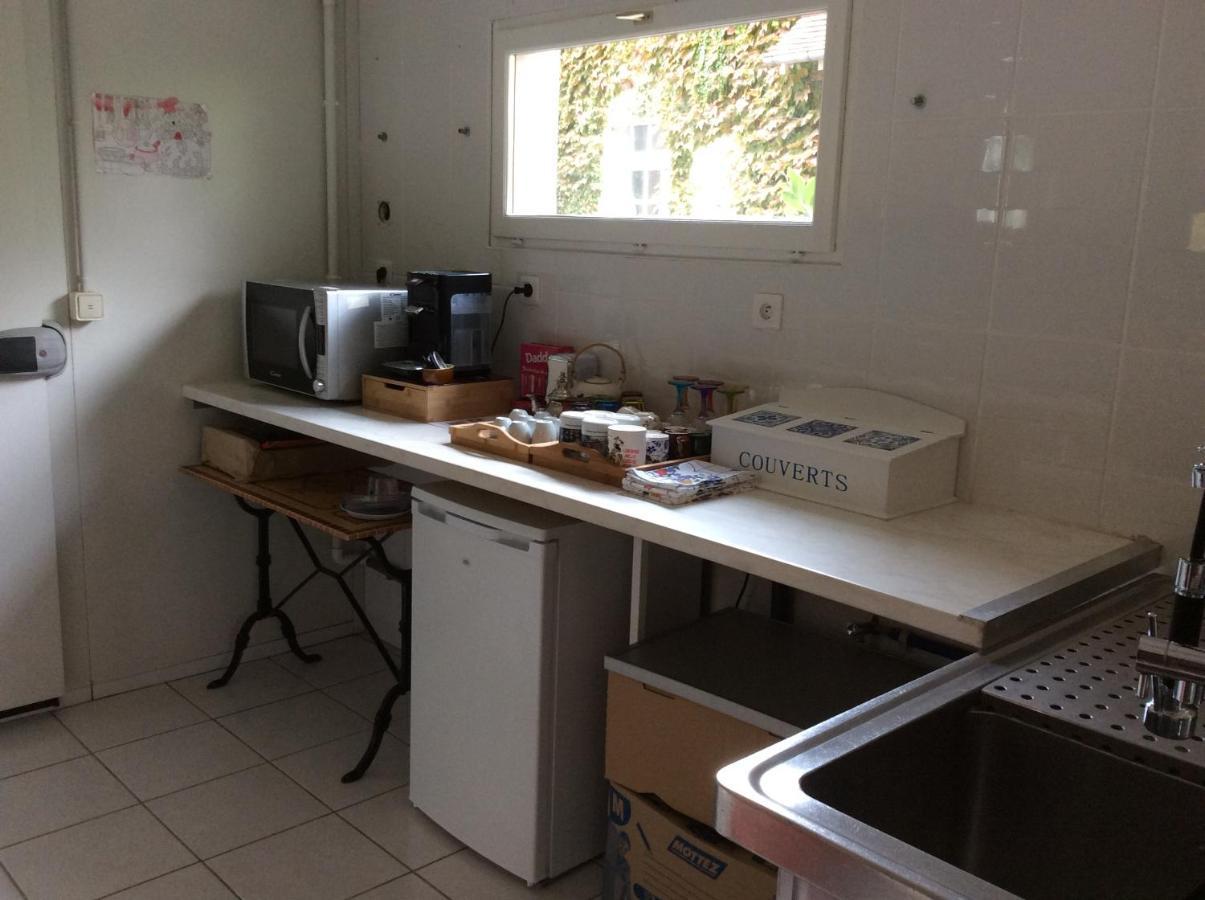 L'Orme Des Voyageurs Bed & Breakfast Boutigny ภายนอก รูปภาพ